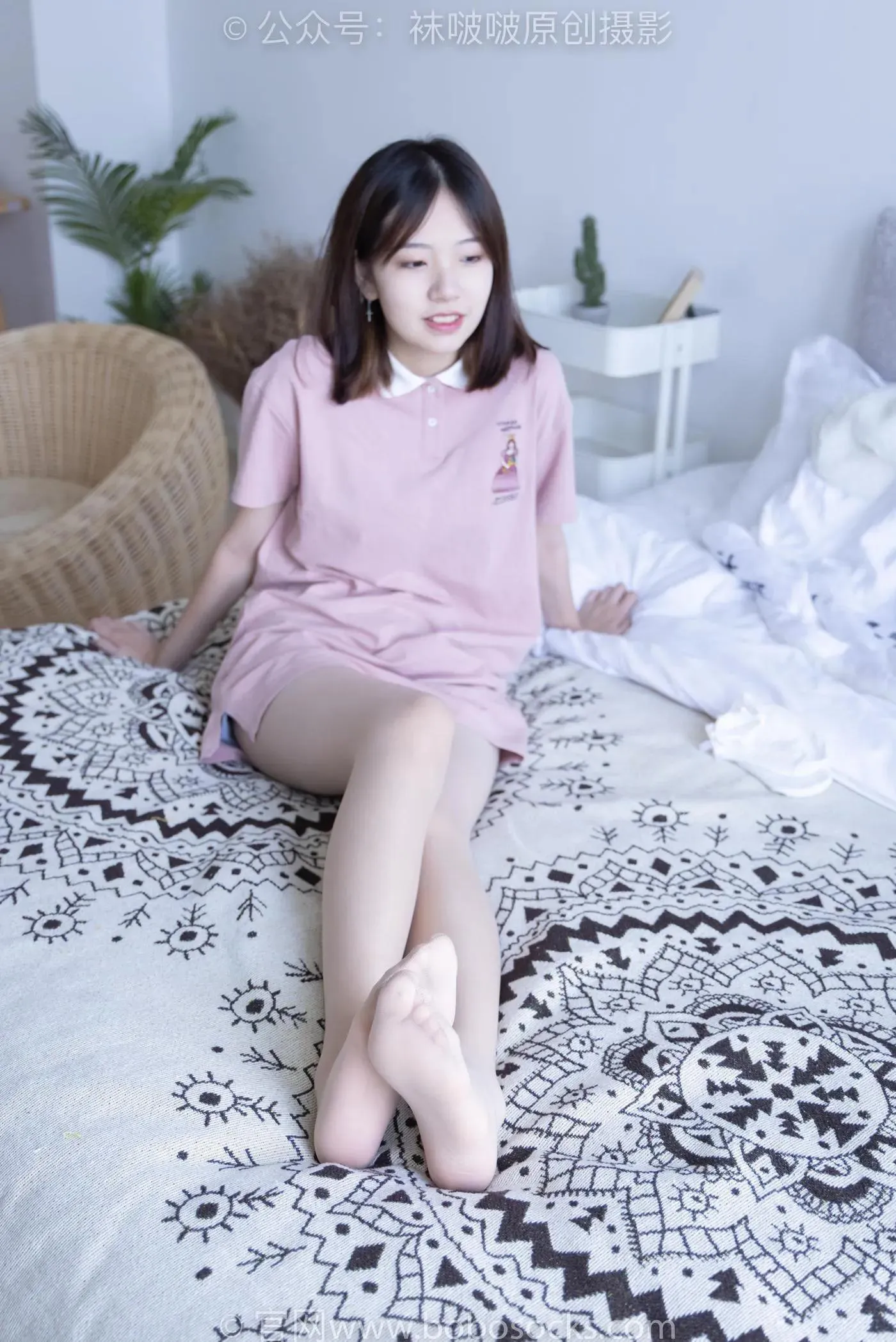 [BoBoSocks袜啵啵]NO.163 小甜豆-空军一号板鞋、白棉袜、肉丝 [135P]插图8